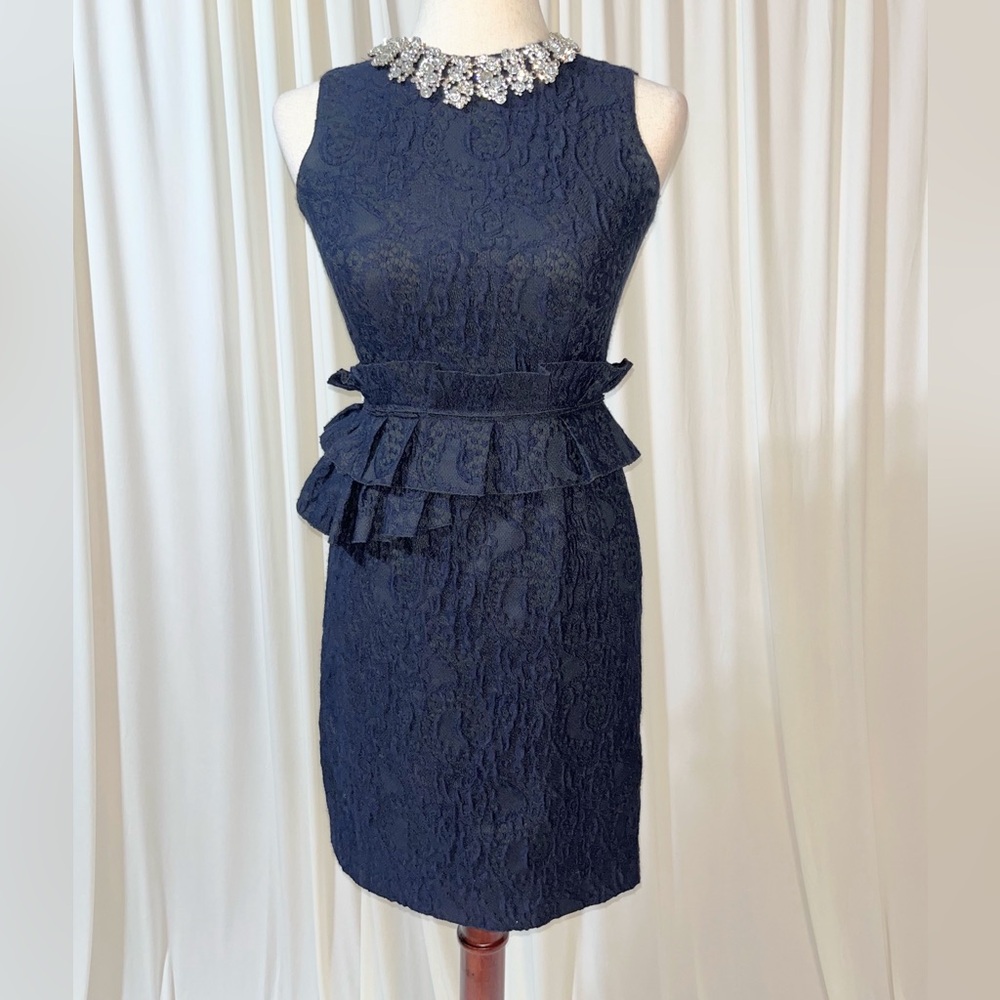 Carolina Herrera Midnight Blue Lace Sheath Dress With Ruffle Waist Size 2